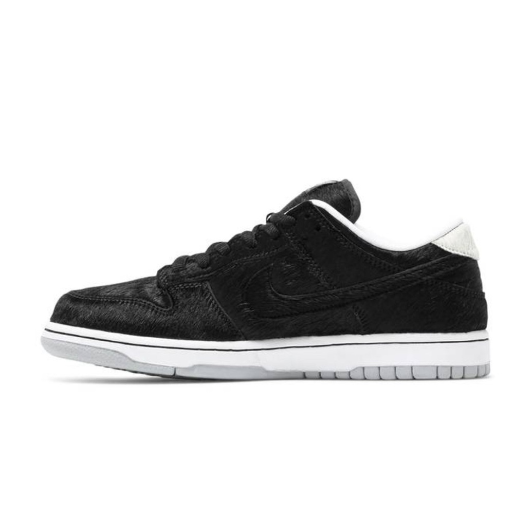Nike SB Dunk Low Medicom Toy size 8 - Picture 4 of 10